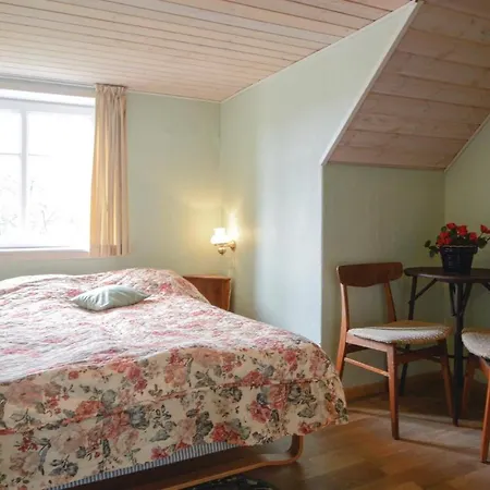 Foldingbro Semesterbostad *