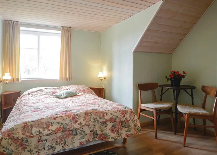 Foldingbro 度假居 *